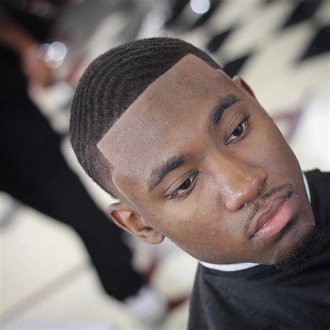 This hairdo suits well for black men of any face shape. 24 Latest Short Haircuts for Black Men's for 2019
