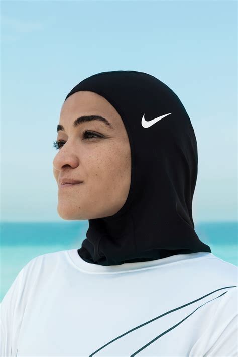 Schneider Anpassen Chromatisch Nike Pro Hijab Campaign Spain