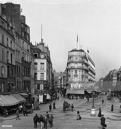 The Streets Of Paris 1800s Photos And Premium High Res Pictures Getty