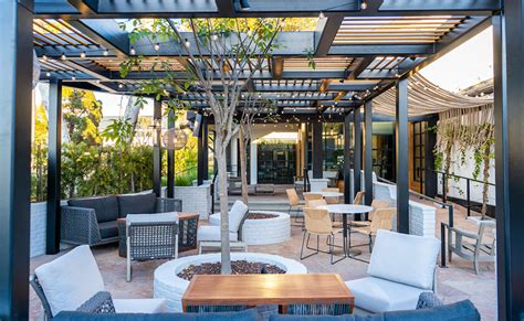 Outdoor Design Spotlight Jerrys Patio Cafe And Bar Infratech Official