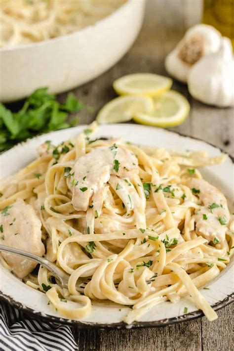 What To Serve With Chicken Alfredo Design Corral