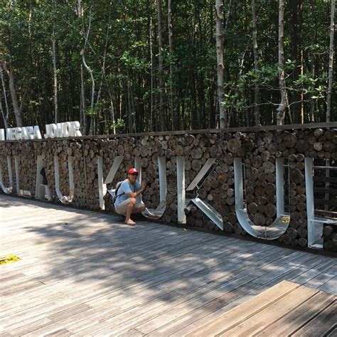 Taman negara pulau kukup ialah sebuah taman negara yang terletak di pulau kukup, pontian, malaysia. Taman Negara Johor Pulau Kukup - 2 tips from 154 visitors