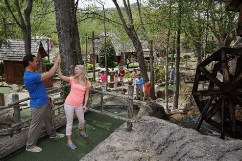 Ripleys Davy Crockett Mini Golf Gatlinburg Tn Tripster