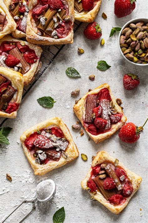 Strawberry Rhubarb And Ricotta Puff Pastry Tarts Cupcake Factory