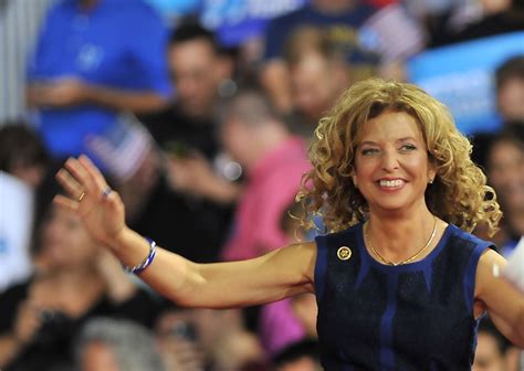 Debbie Wasserman Schultz Booed By Florida Delegates As Email Smear