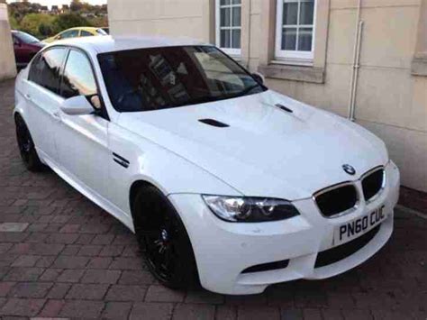 Gas mileage, engine, performance, warranty, equipment and more. BMW 2010 60 M3 4.0 V8 SEMI AUTO DCT 4 DOOR SALOON HIGH SPEC FULL