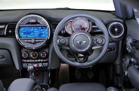 Mini 5 Door Hatch Review 2021 Autocar