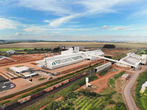 fertilizantes tocantins inaugura em araguari planta de r 91 milhões diário do comércio