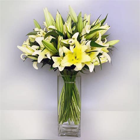 The Tiger Lily Flower Bouquet In Irvine Ca Irvine Florist Marketplace