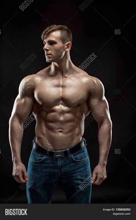 Muscular Bodybuilder Image Photo Free Trial Bigstock