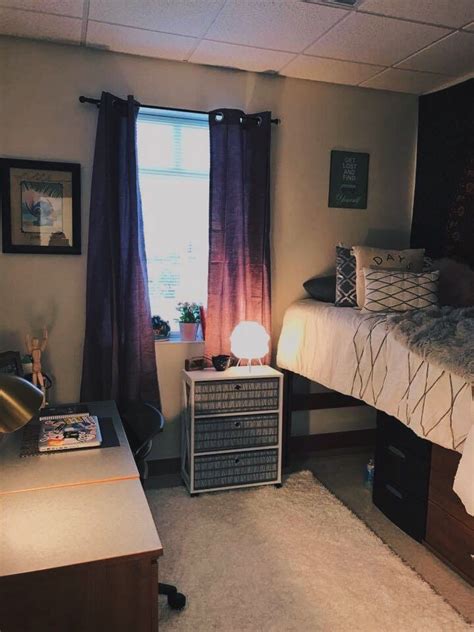 These Set Ups Will Give You Dorm Room Envy College Dorm Room Decor