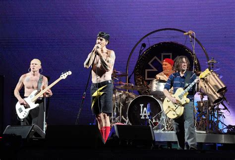 送料無料 Red Hot Chili Peppers Complete Live In J