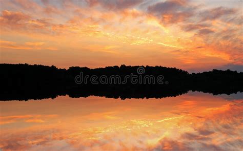 Twilight West Lake Stock Image Image Of Water Reflections 35867017