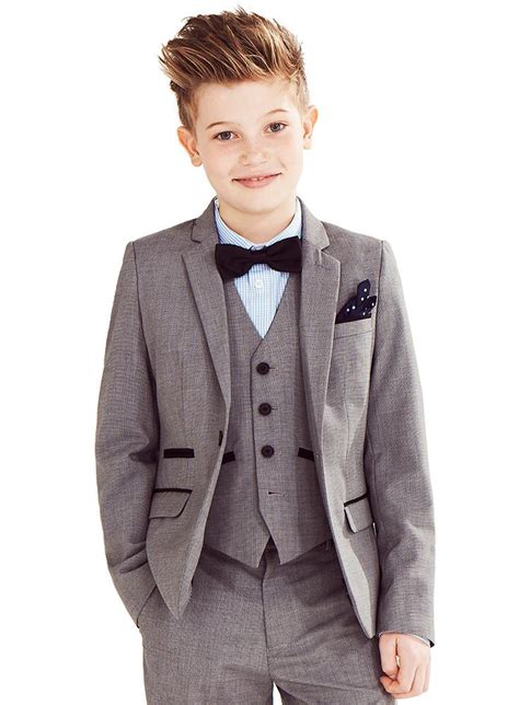 Selecting The Right Kids Suits For Your Child Kids