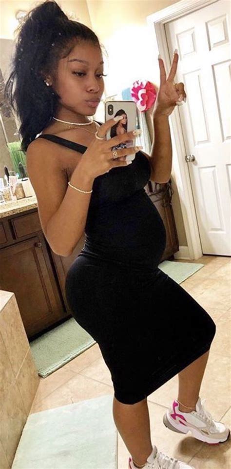 follow slayinqueens for more poppin pins ️⚡️ mommy outfits cute maternity outfits stylish