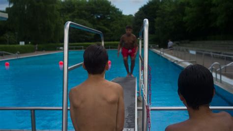 Germany Tells Refugees Don T Touch Women At Pools