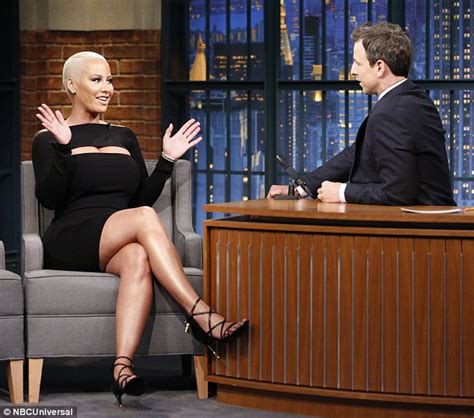 Amber Rose Reveals She Twerks All The Time For Son On Late Night With Seth Meyers Daily Mail