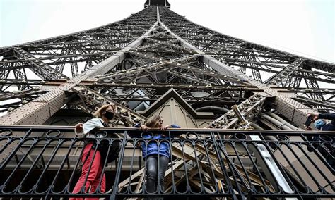 Vídeo Principal Cartão Postal Da França Torre Eiffel Reabre Ao