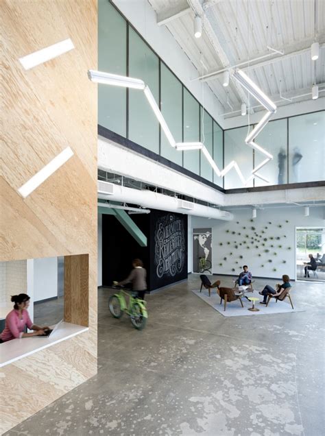 Open Casual Reception Area Interior Design Ideas