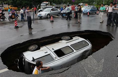 15 Photos Of China S Sinkhole Epidemic That Will Terrify You