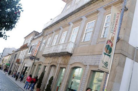 Famalicao is one of nazare's many neighborhoods travelers like to visit. Museu Bernardino Machado - Vila Nova de Famalicão | All ...