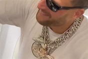 Kirk Cousins wearing Vikings teammates’ chains, explained
