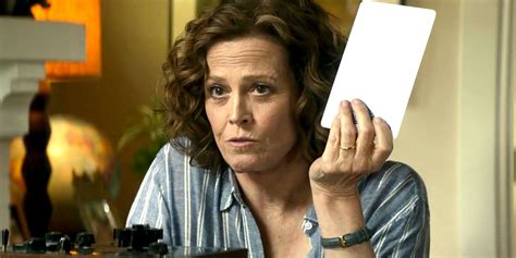 Ghostbusters Afterlife Won T Feature Sigourney Weaver But She Has A