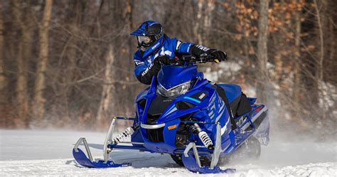 Meet The World S Fastest Snowmobile The 2021 Yamaha Sidewinder SRX LE