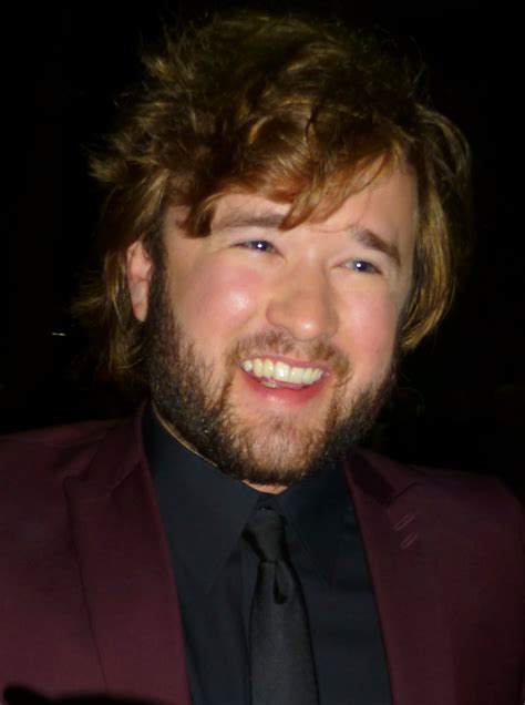 After a series of roles in television and film during the 1990s, including a small part in forrest gump playing the title character's son, osment rose to fame with his performance as cole sear in m. Haley Joel Osment - Wikipedia