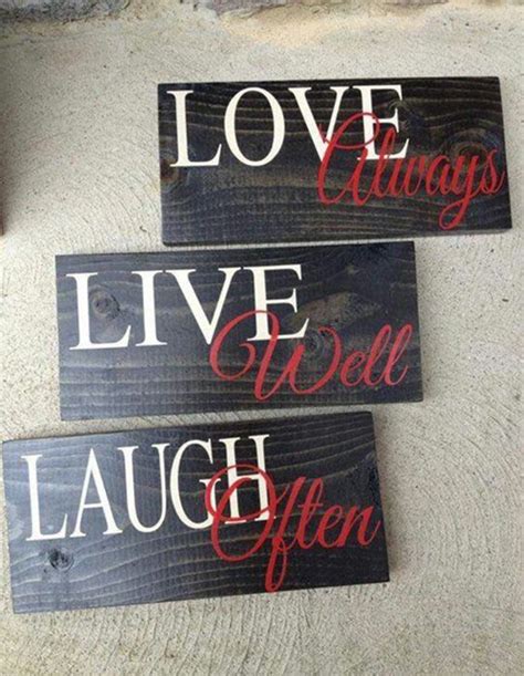 Cool Wood Sign Ideas For Valentine Day Homemydesign