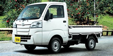 Toyota Pixis Kei Truck Debuts In Japan Autoevolution