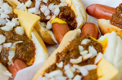 Pinks Hot Dogs Reopens With Coronavirus Rules Rc Provisions
