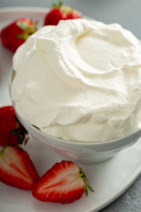 Homemade Whipped Cream Recipe Quick And Easy Oh Sweet Basil