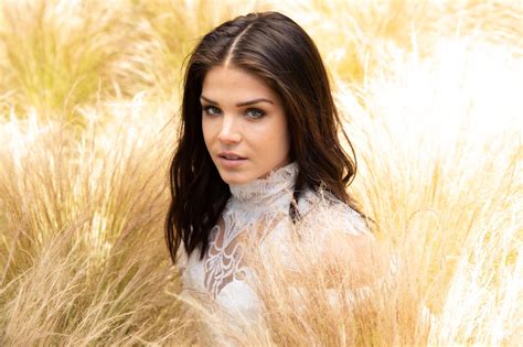 Marie Avgeropoulos Erofound