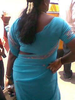 Really Hot Tamilblue Saree Homely Aunties Showing Back Beauty Tamil