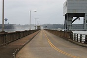 Bridgehunter.com | Wilson Dam Bridge