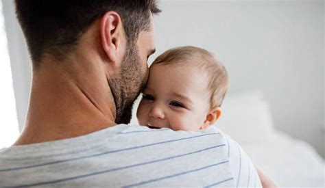 5 Ways For Dads To Bond With Their Baby The Dad Coach
