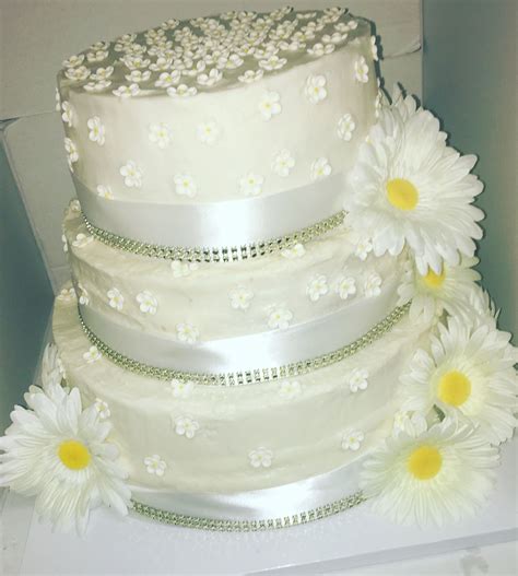 Daisy Wedding Cake Daisy Wedding Cakes Sprinkles Desserts Tailgate