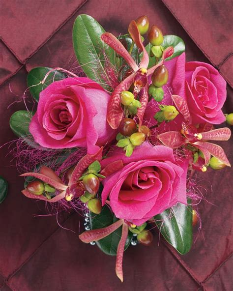 3 Hot Pink Rose Corsage Wristlet Florist Flowers Delivered Allen