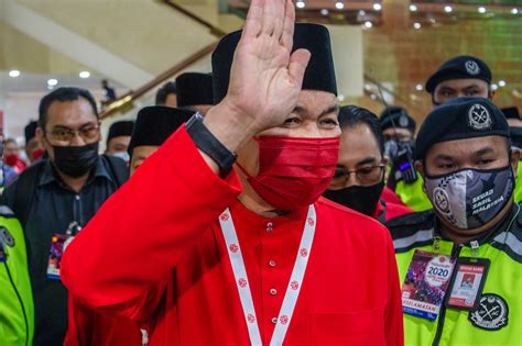 umno delegates pass resolution to cut ties with perikatan zahid says party s ministers to quit