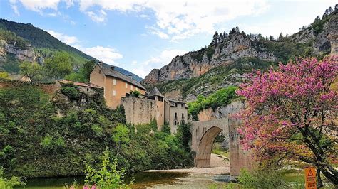 Les Dix Plus Beaux Villages De L Aveyron Bios Pics