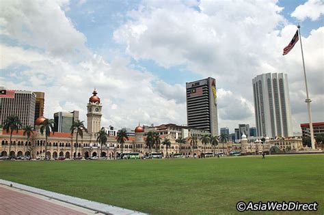The merdeka square (dataran merdeka) was once a focal point and cricket pitch for the british colonial present in malaysia. Merdeka Square in Kuala Lumpur - Kuala Lumpur Attractions