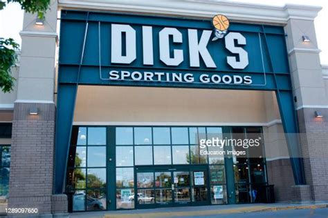 Dicks Sporting Goods Logo Photos And Premium High Res Pictures Getty