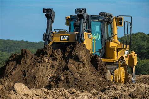 New Cat D8t Dozer Delivers More Productivity And Better Fuel Efficiency