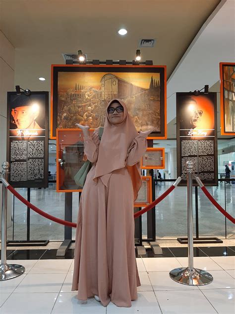 Tapi nina amat mementingkan penjagaan asas untuk diri. Rekomendasi Brand Gamis Lokal Bagus Murah • B A C A R E V ...