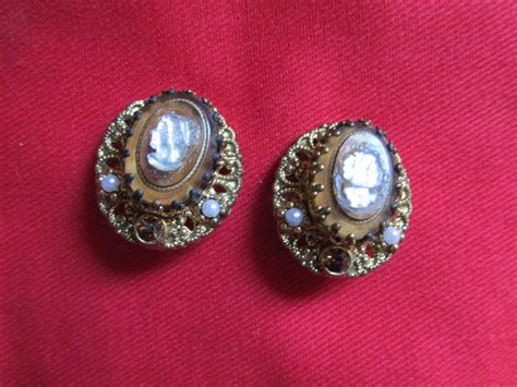 Vintage Cameo Clip On Earrings Gold Tone Rhinestone And Faux