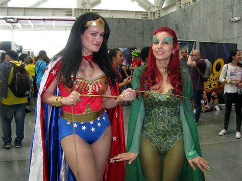 Wonder Woman And Poison Ivy