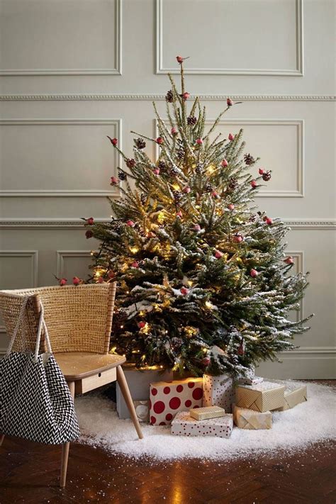 30 Decorated Mini Christmas Tree