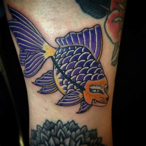 Affordable and search from millions of royalty free images, photos and vectors. Goldfish with fox mask by Daru Manu - https://instagram.com/darumanu/ | Tattoos, Japanese tattoo ...