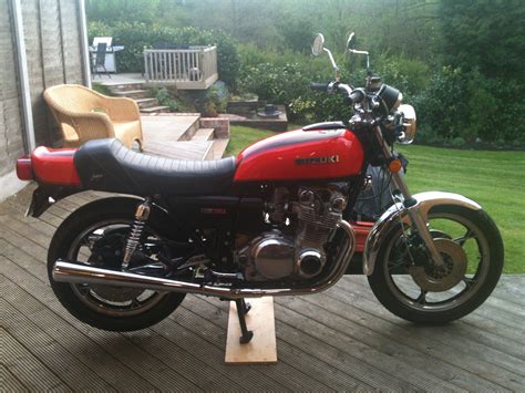 I bought a suzuki gs 750 to build a cafe racer. Suzuki GS750 Gallery | Classic Motorbikes